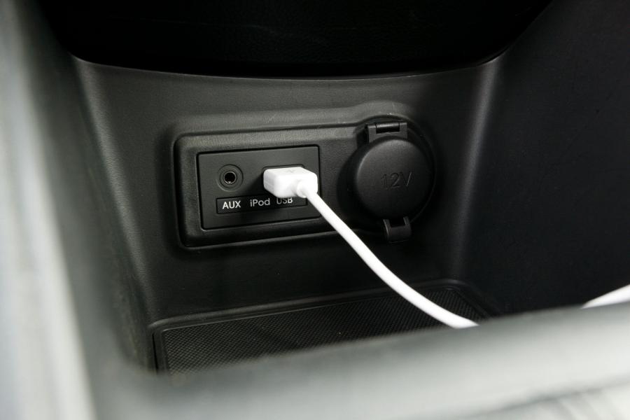  Kia Venga 2010 года  (фото 197 из 199)